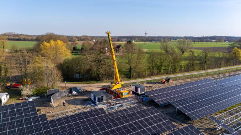 Installation of a compact transformer station for battery storage with crane - Construction of a BESS infrastructure